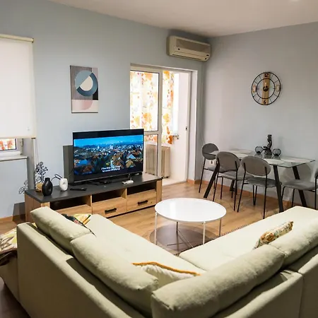 Family - Center Apartamento Tirana
