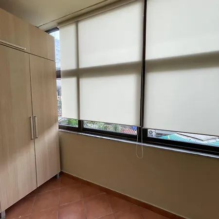 Family - Free Parking Apartmán Tirana
